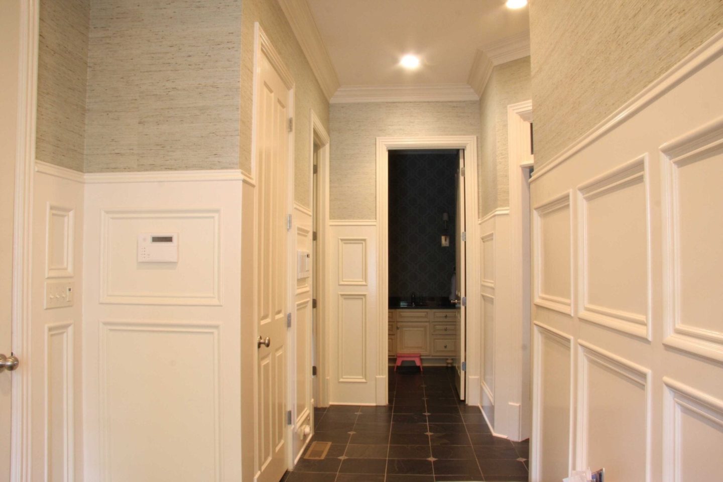 Is wallpaper in style? Yes! Let me show you! bluegraygal