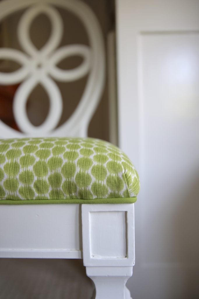 desk chair with green fabric