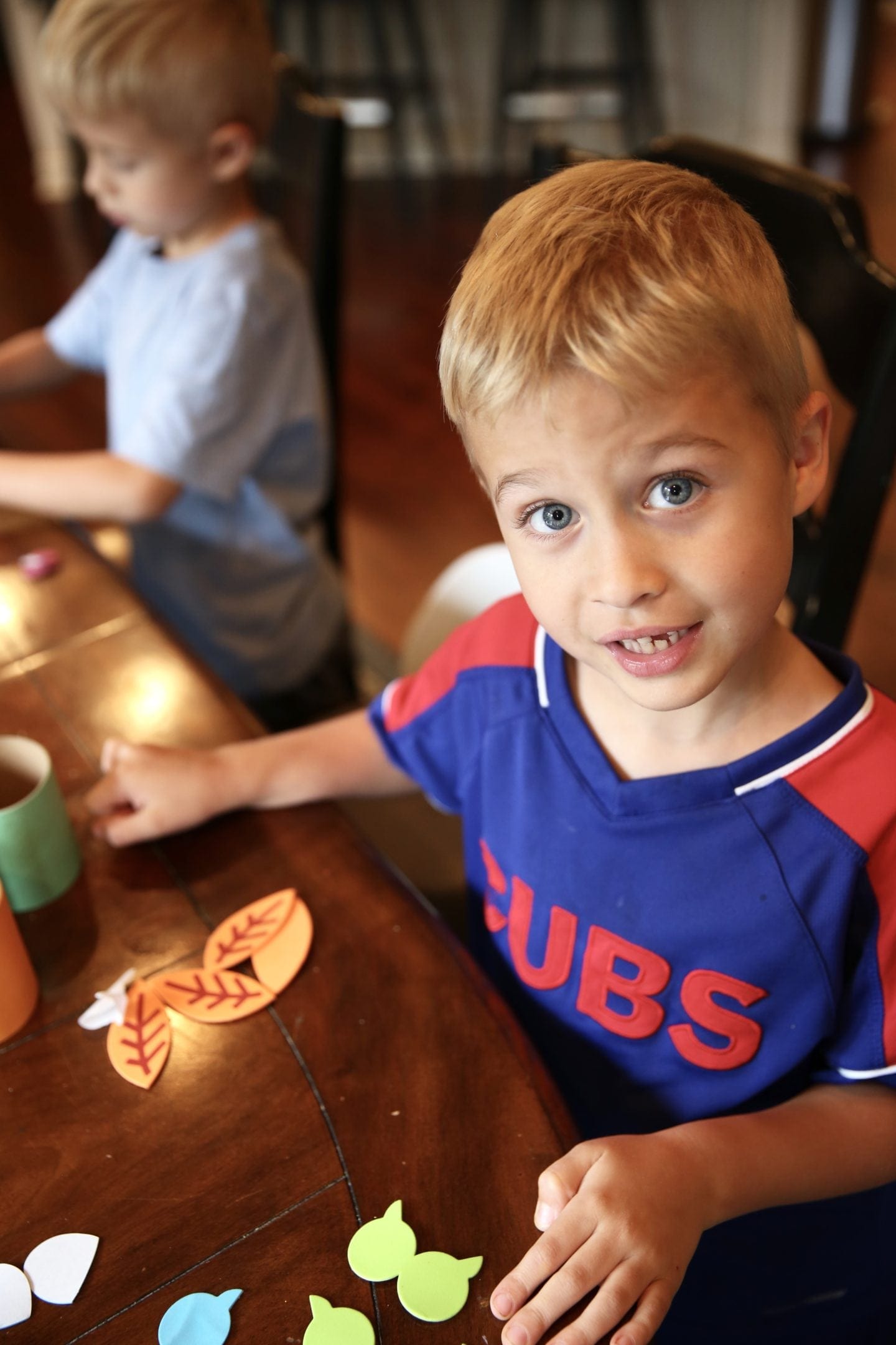 Thanksgiving family traditions to start for Kids Thanksgiving.