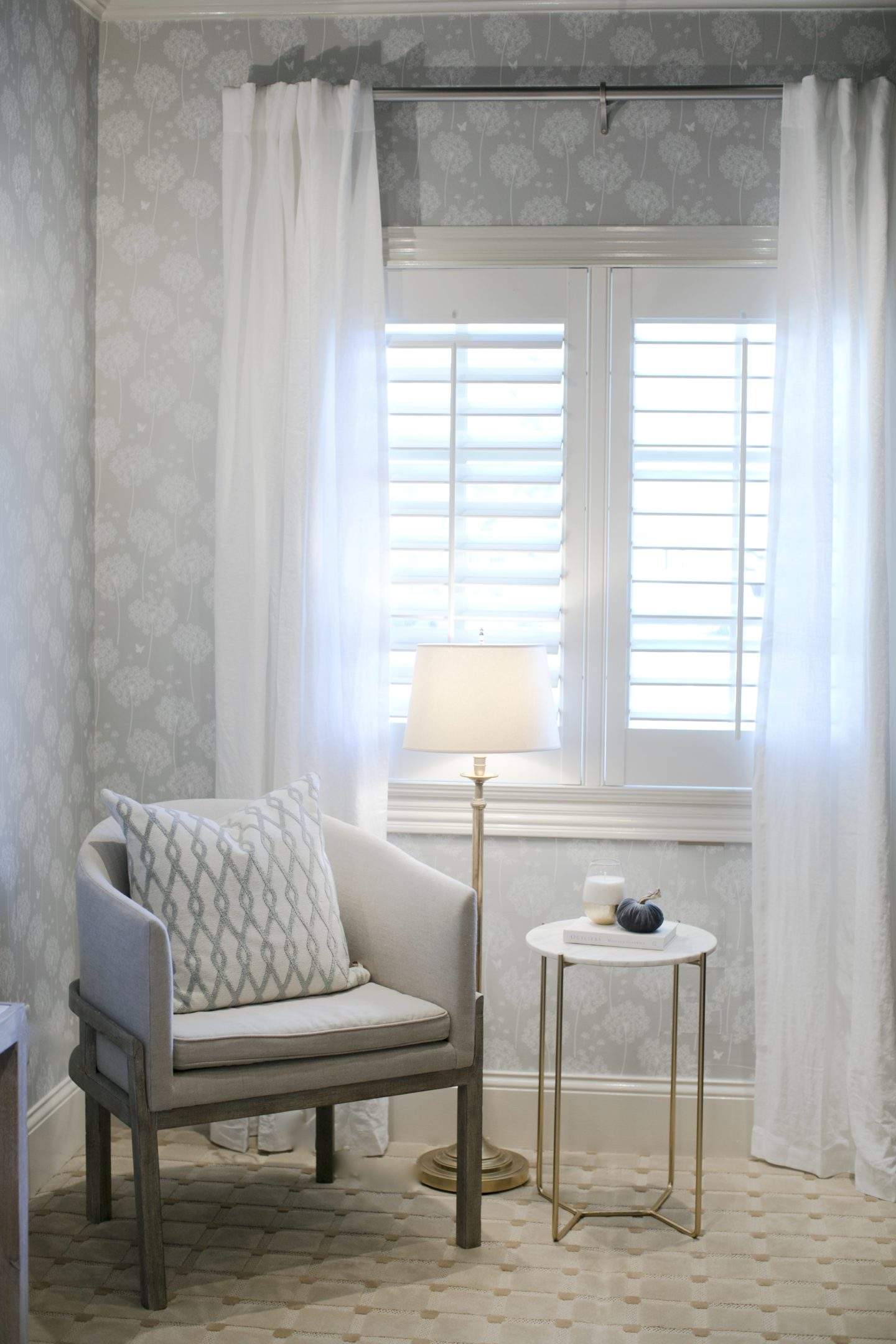 White and gray wallpaper. The easiest and most affordable way to transform a room! My home office before and after photos.