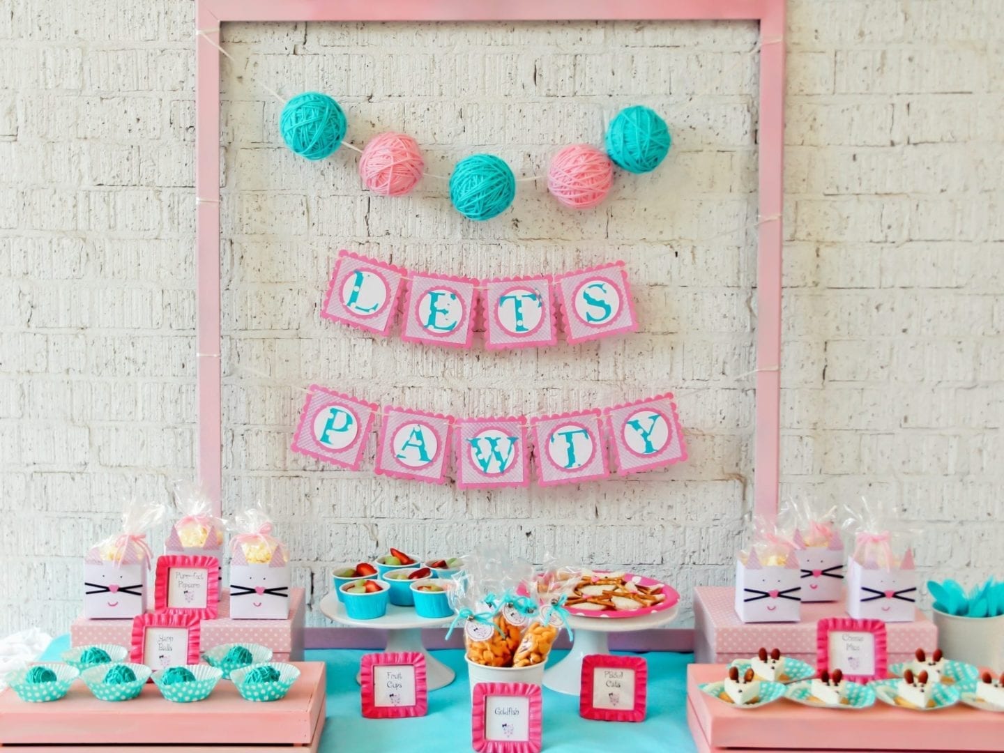 How to create the perfect cat themed party with easy handmade DIY party snacks