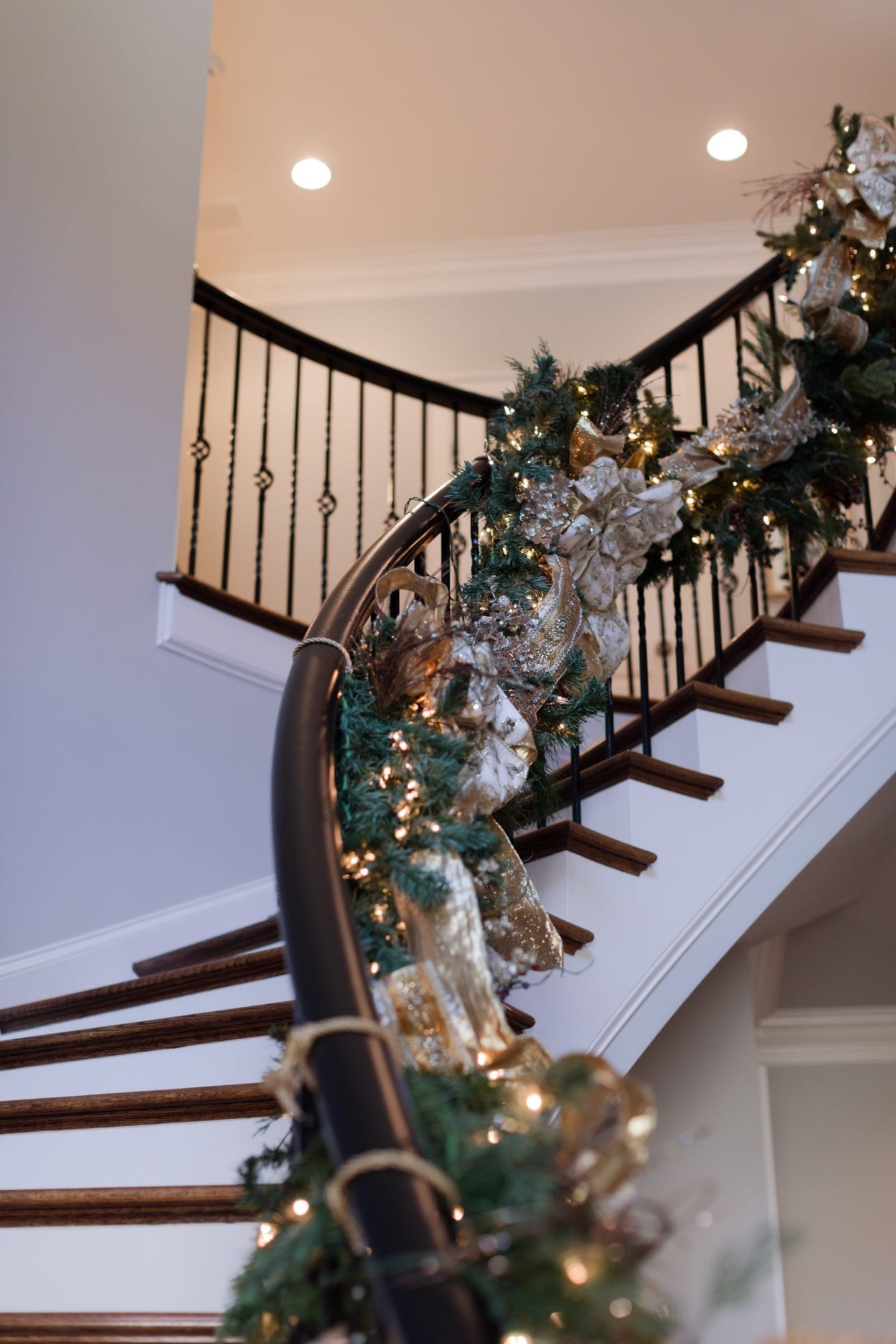 House Christmas Decoration Home Tour - grand & timeless! | bluegraygal