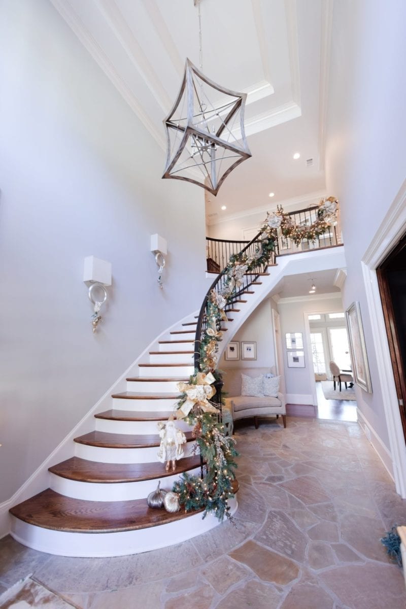 holiday foyer decor