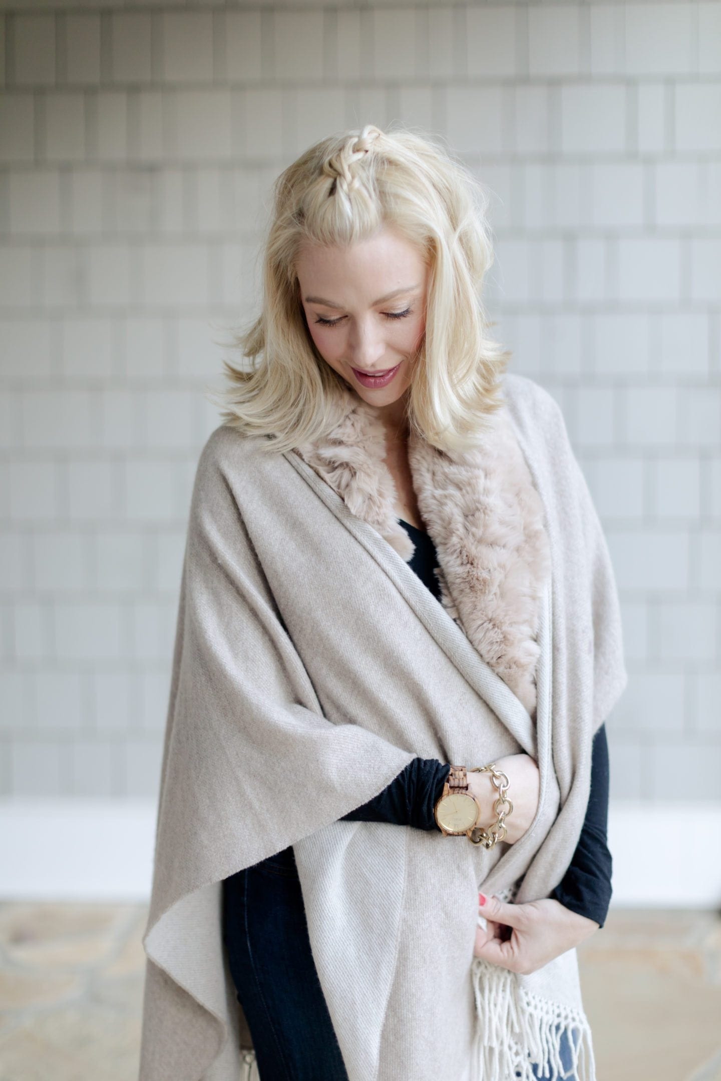 Fur infinity scarf and beige cashmere poncho.
