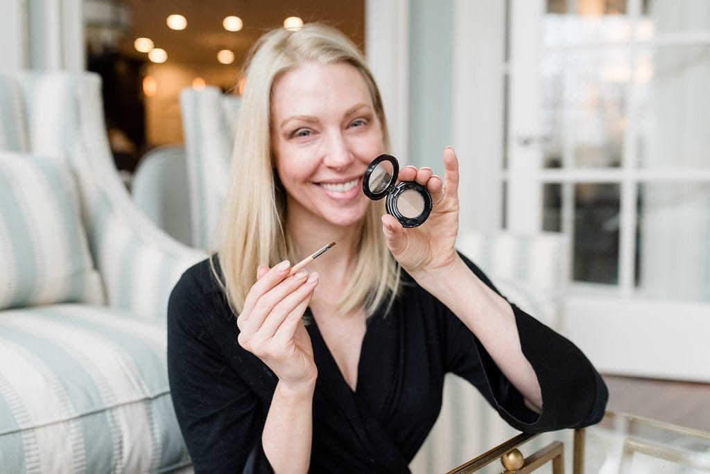 Anastasia Brow Powder Duo for blondes. How to use powder to fill in eyebrows.
