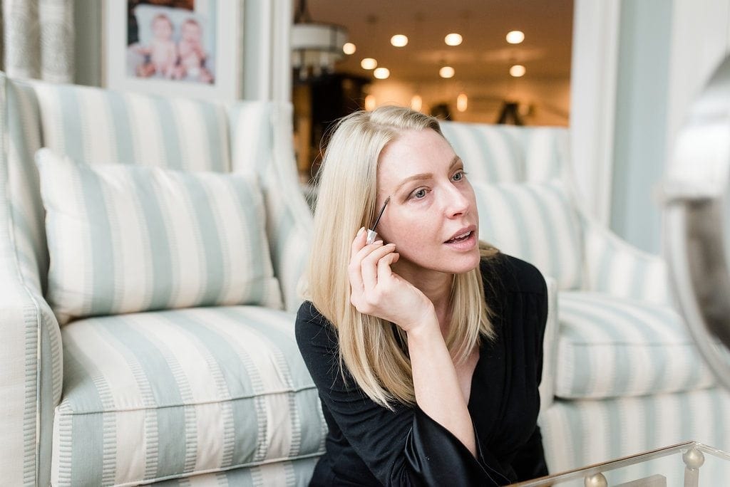 If you have thin eyebrows, then this is how to do your makeup quickly. Great makeup tricks for women over 35.