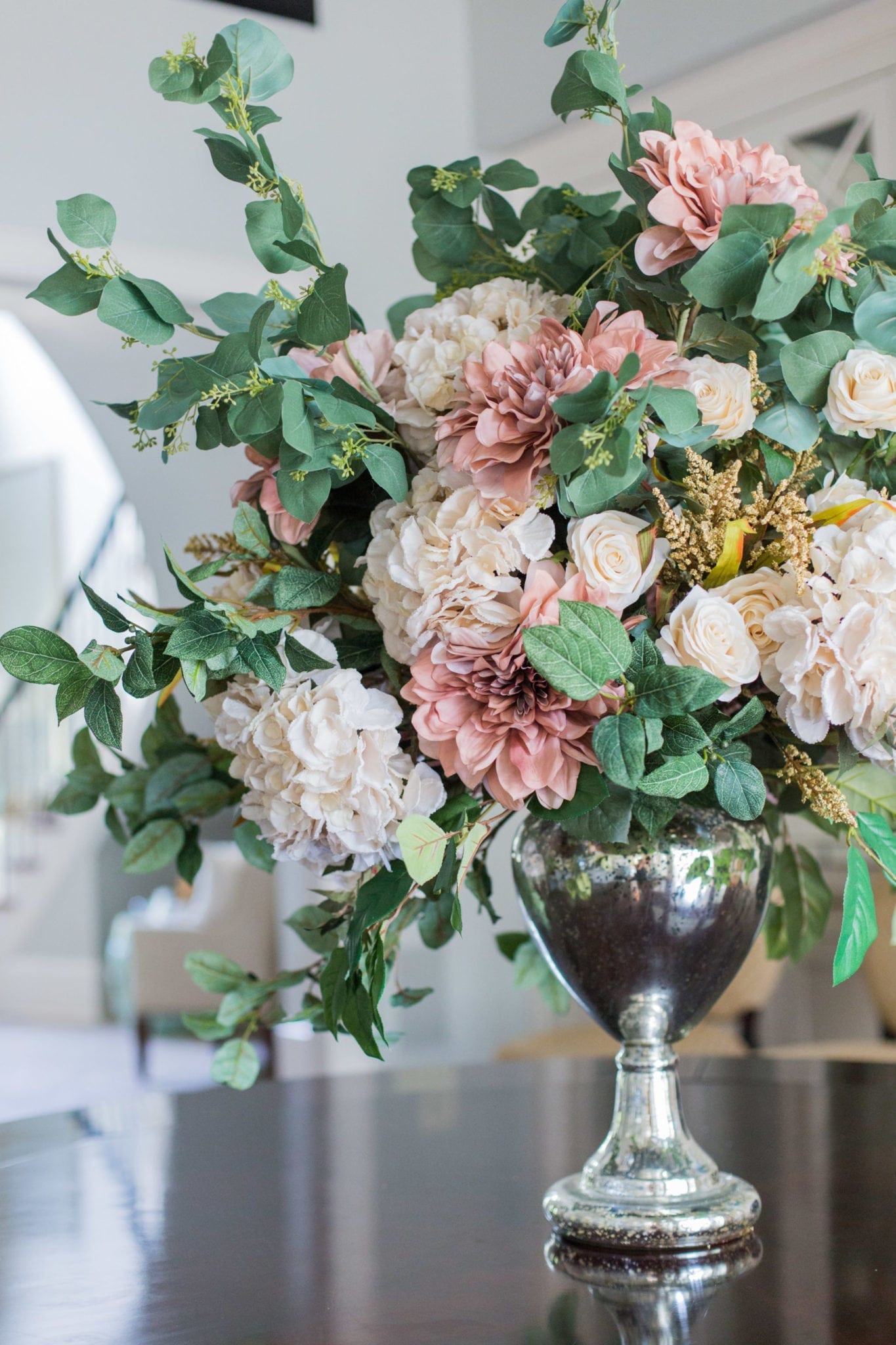 Flower arrangement ideas for home.