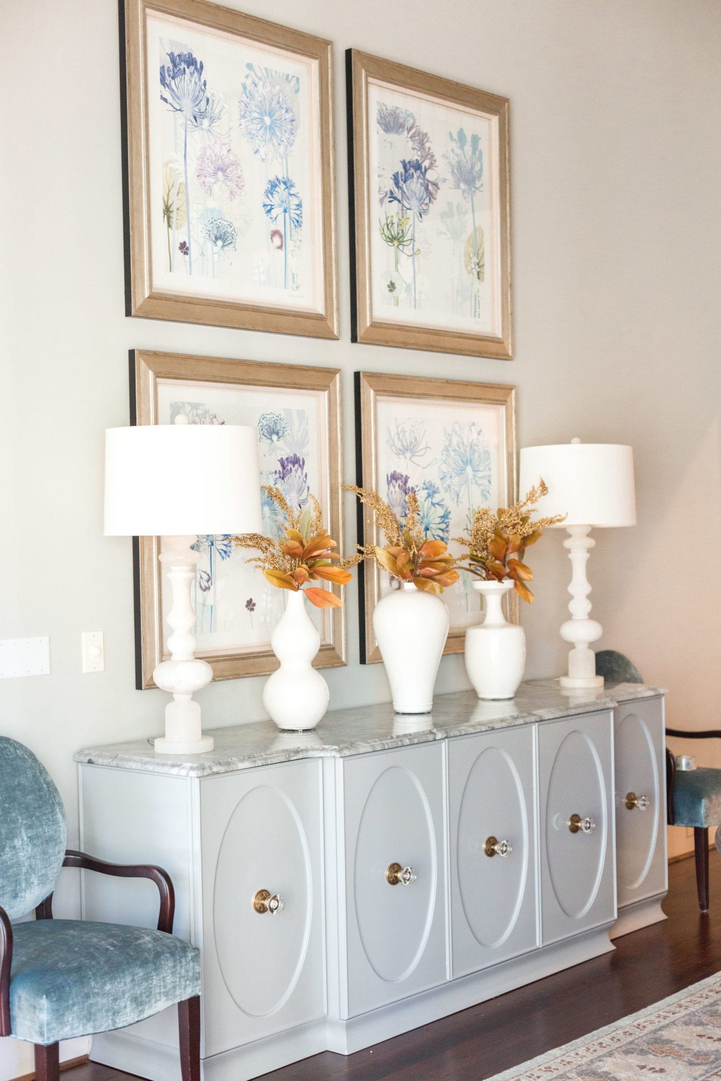 Decorating for Fall with Modern Look. Dining Room Thanksgiving decoration ideas with artificial fall flower arrangements.