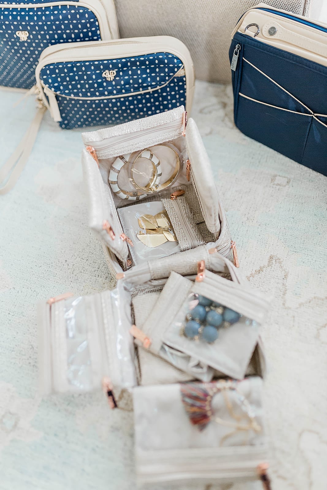How to Travel with Jewelry so it doesn't scratch or get tangled.
