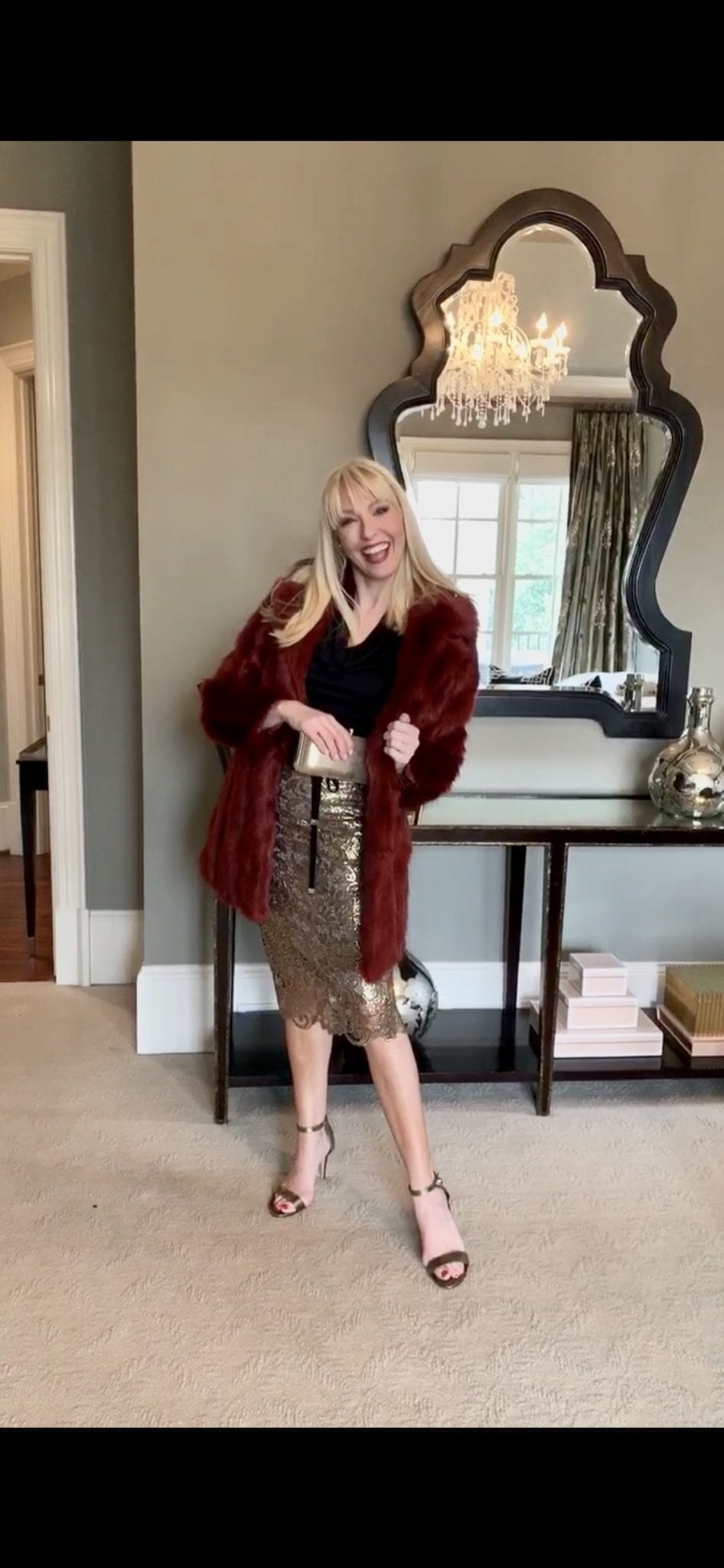 Looking for outfits to wear to holiday parties this year? I got you! Here are three outfits from White House Black Market - everything from a Corporate Work party, to Girls Night out or School Holiday Party to a Glamorous New Years Eve Event! Watch my try on video here!