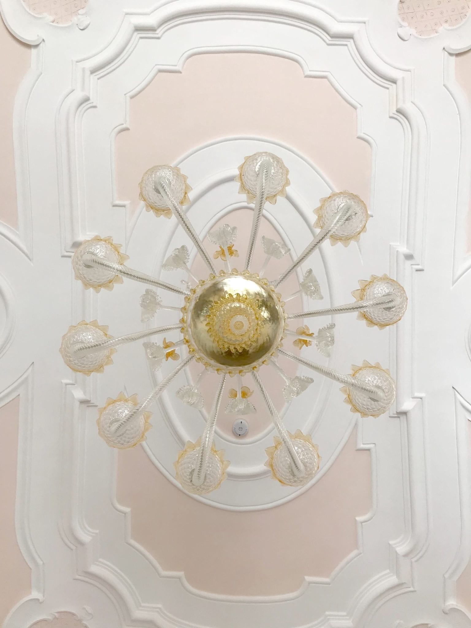 Villa Rufolo chandelier with pink ceiling.