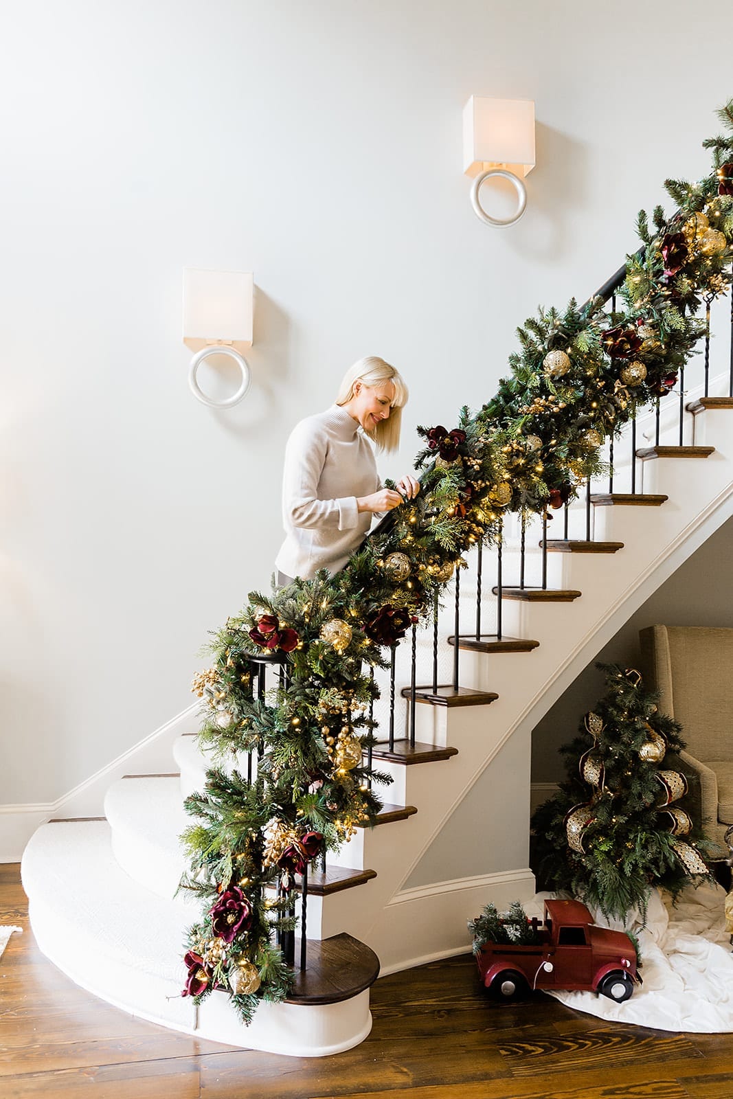 Double The Christmas Garland On A Staircase Banister BlueGrayGal
