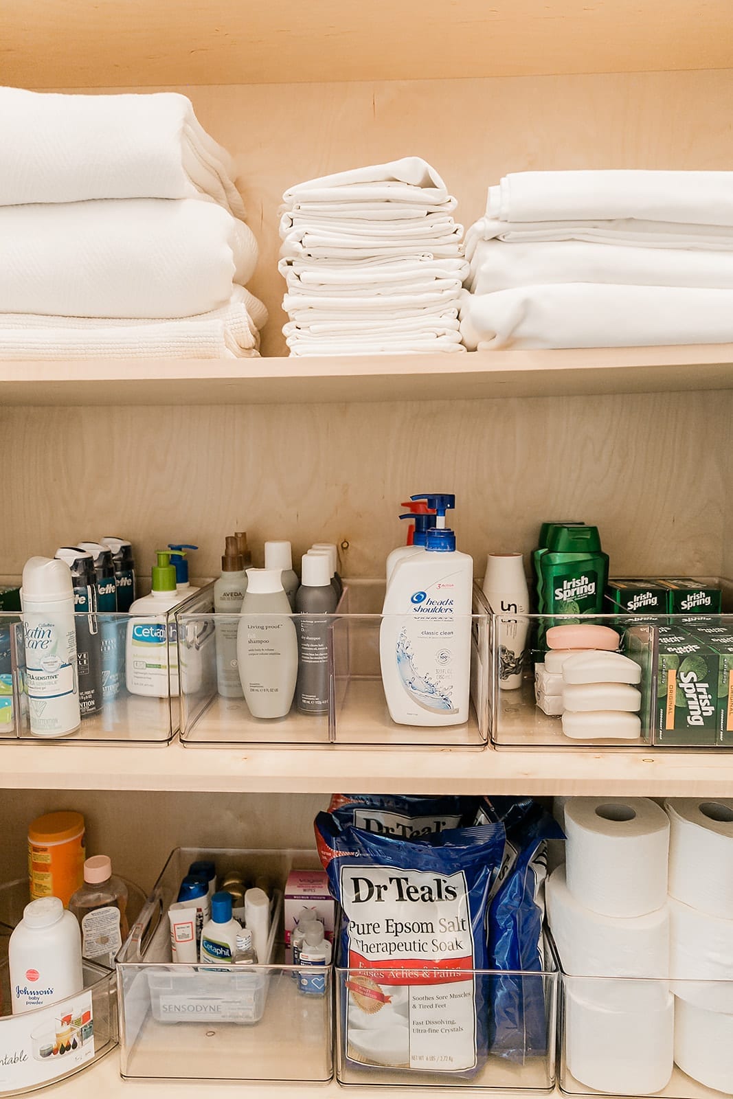 The Home Edit organizing bathroom products from The Container Store. This is how I used them for organizing my bathroom shelves. Read my favorite THE products and the one miss I found. Best subscription services for Moms.