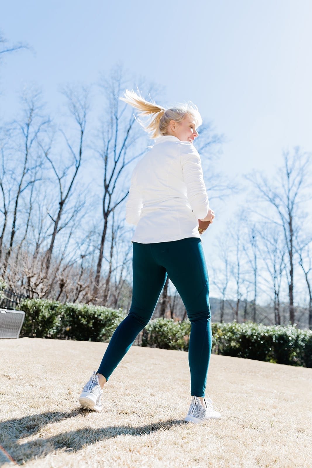 Are Amazons workout leggings any good? I put them to the test and here is my full review on their new workout clothing line!