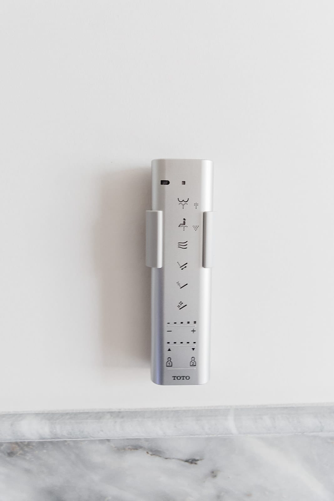 TOTO remote