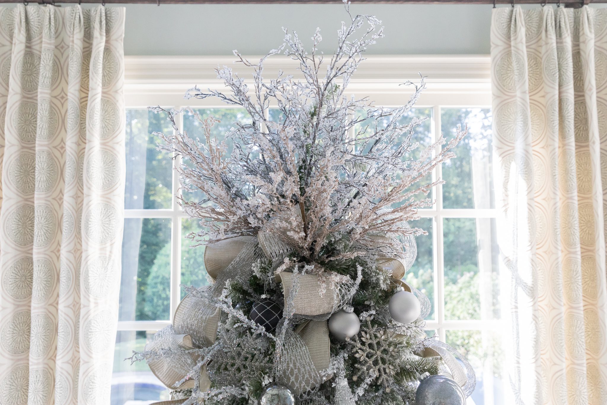 Christmas tree topper alternative