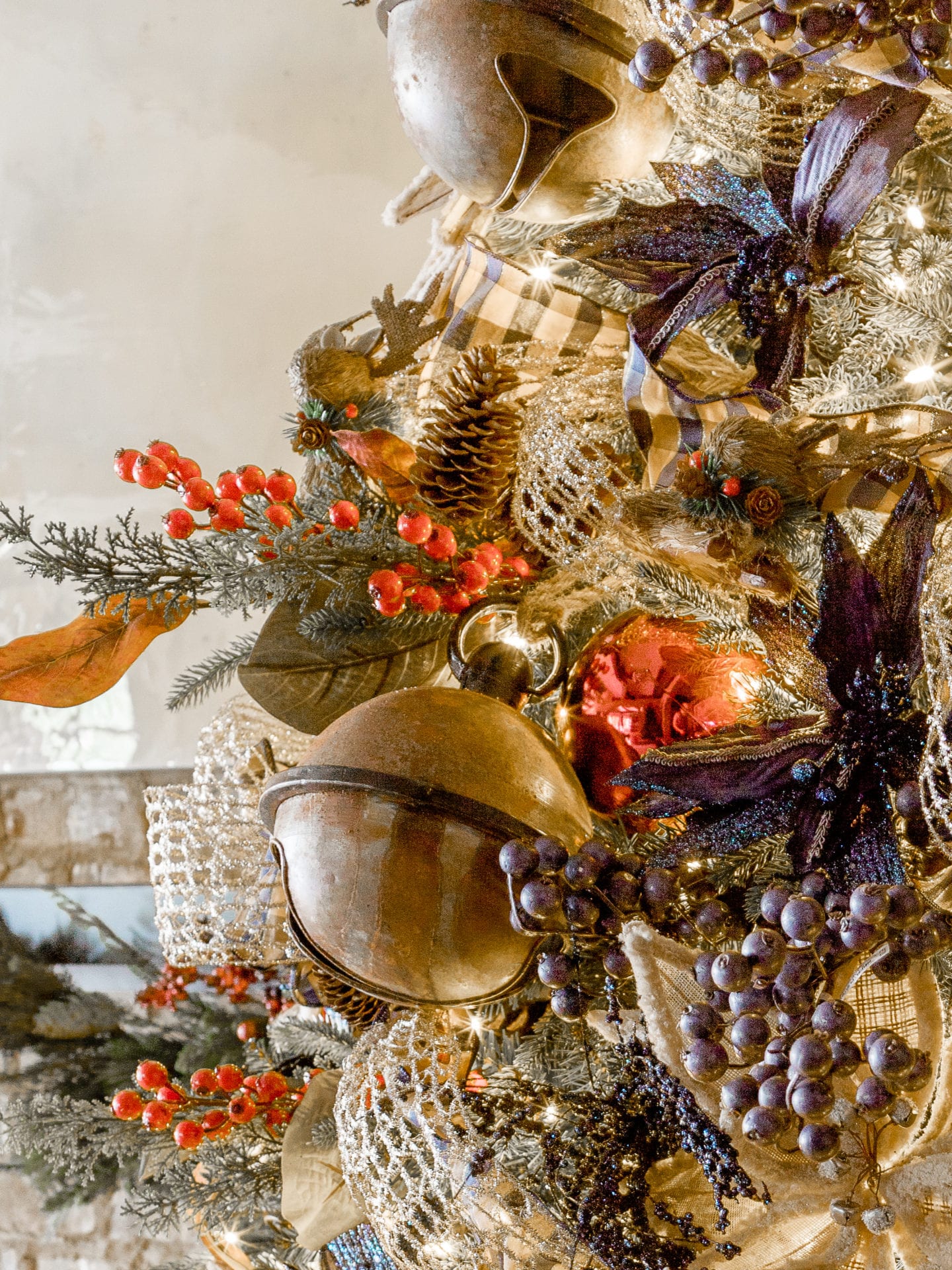 Challenge: create an over-the-top, super "extra" Christmas tree using rustic Christmas tree decorations! I wanted to invoke a ski-lodge type Christmas tree with country accents, warm navy blue Christmas tones and red accents. You be the judge if I succeeded!
