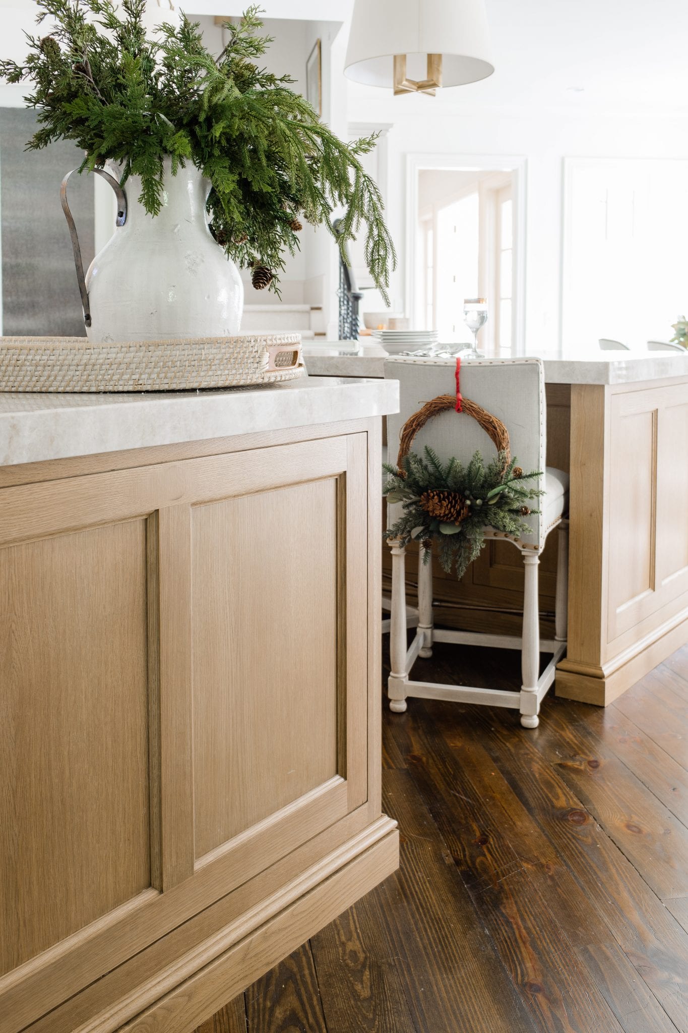 Fresh greenery in the kitchen is beautiful, but who has time these days? I discovered the best faux greenery garland. I mixed faux cedar garland to make a perfectly imperfect farmhouse garland feel. The best faux cedar garland is so life-like it feels almost damp feel! A beautiful look that will last all holiday long!