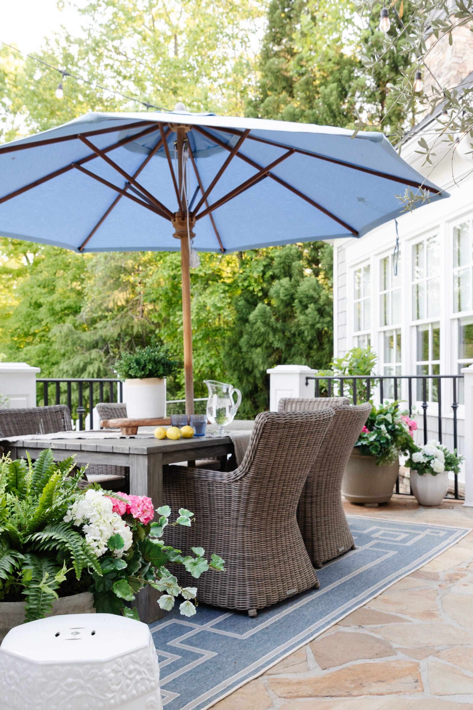 Proof you CAN use fake flowers outside!