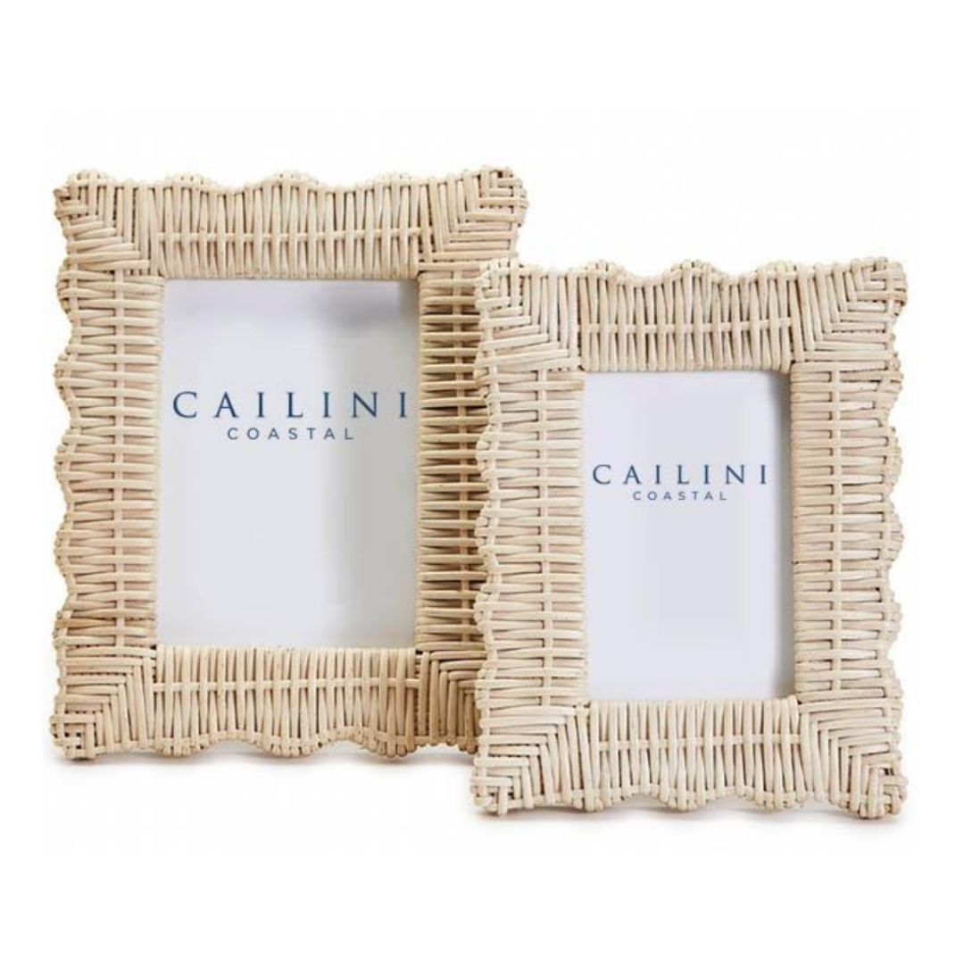 Rattan Scallop Frame