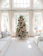 6 Ribbon Hanging Tips for Christmas Trees