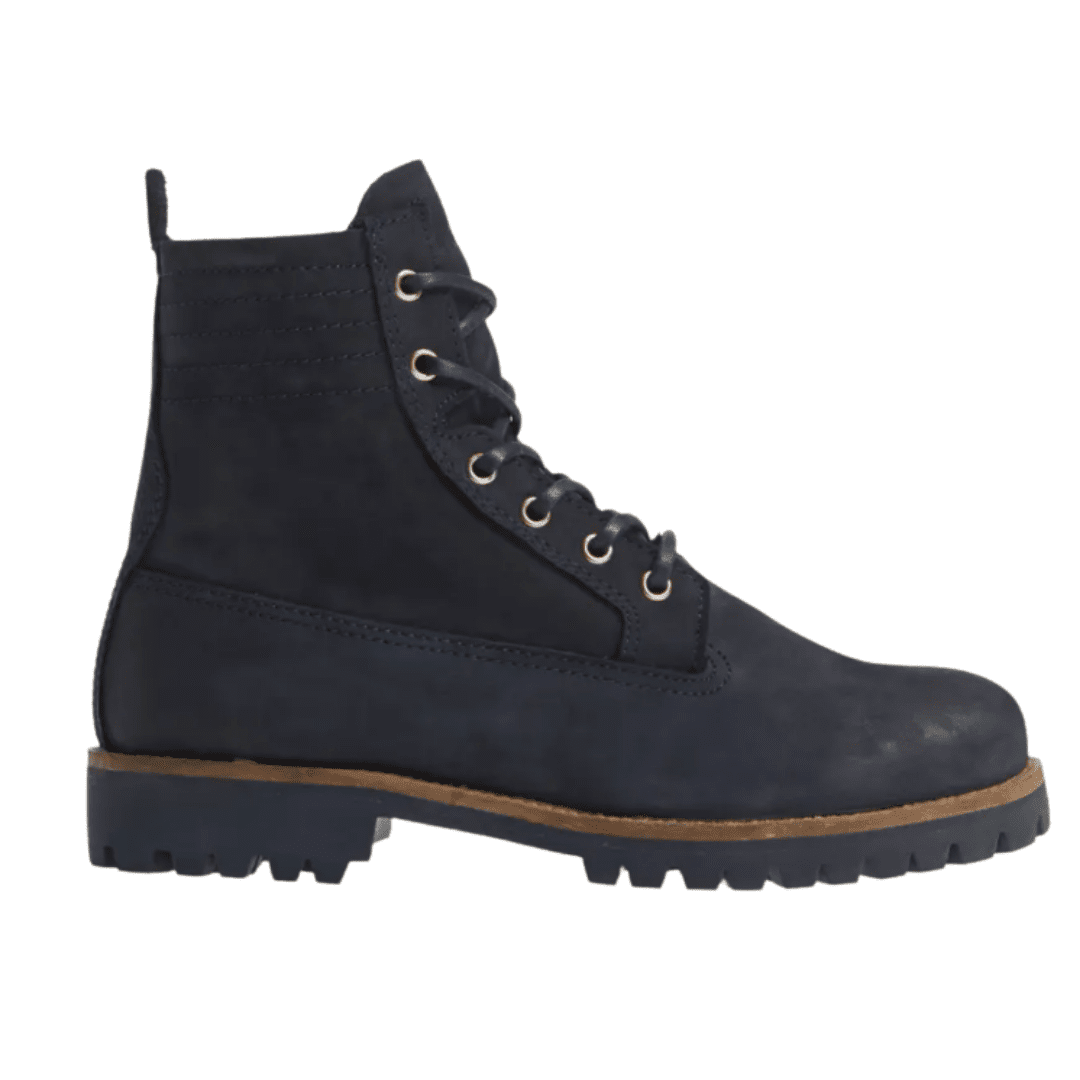 Nordstrom winter boot by Blackstone; these lace-up shearling lined boots are great for the winter season. This designer snow boot matches any outfit keeping you warm without the fluffy or clunky snow boot look.