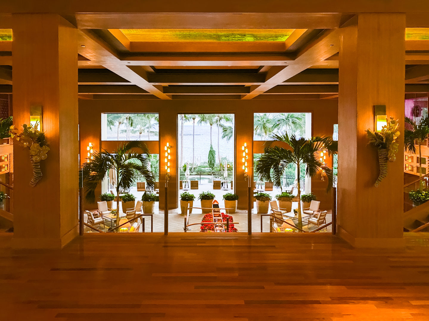 The lobby of the Four Seasons resort lanai.