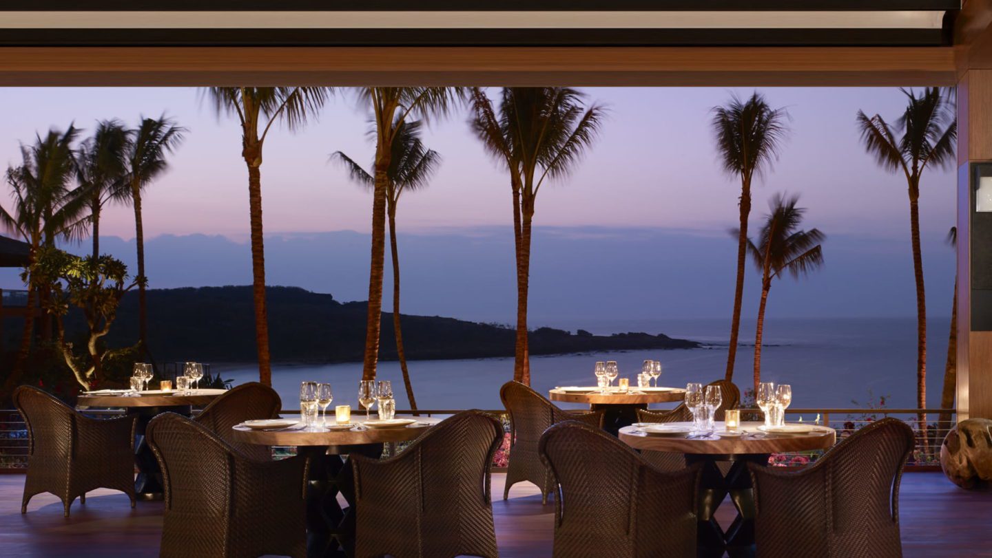 Review of the restaurants at the Four Seasons Lanai.