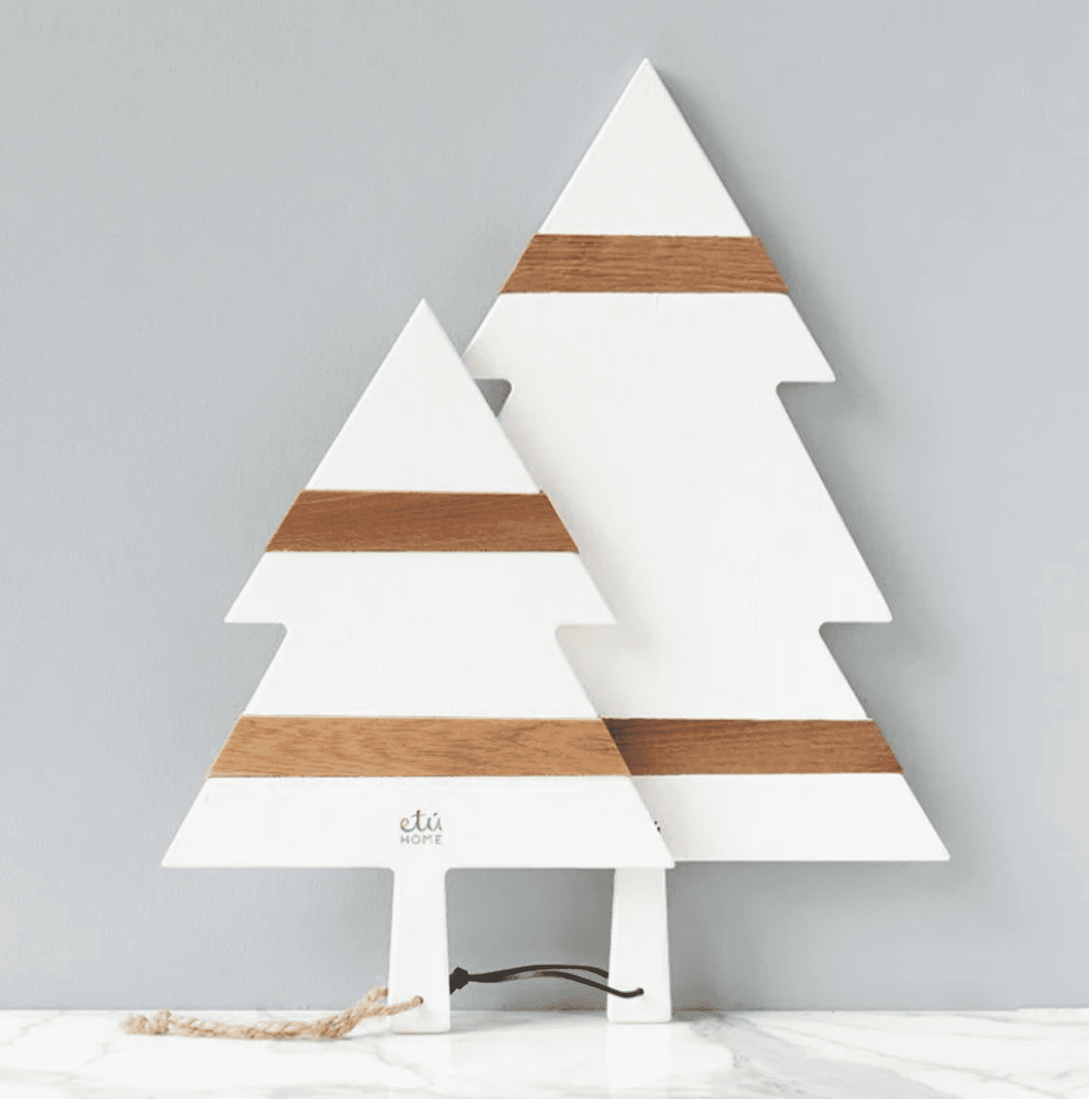 Christmas tree cutting board for Christmas charcuterie